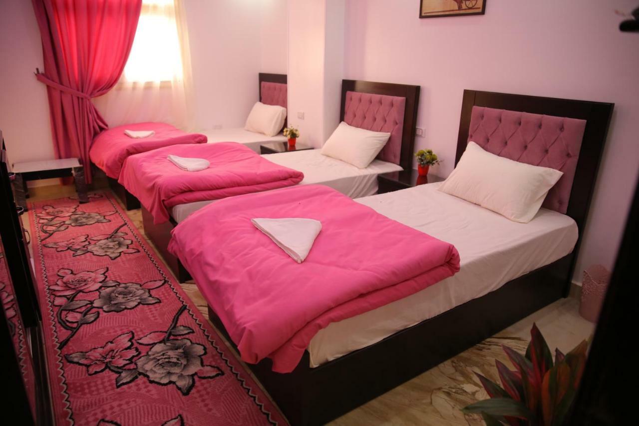 Queen Pyramids View Inn Kafrat al Jabal Exterior foto